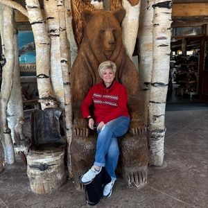 Meet your Posher, Melissa